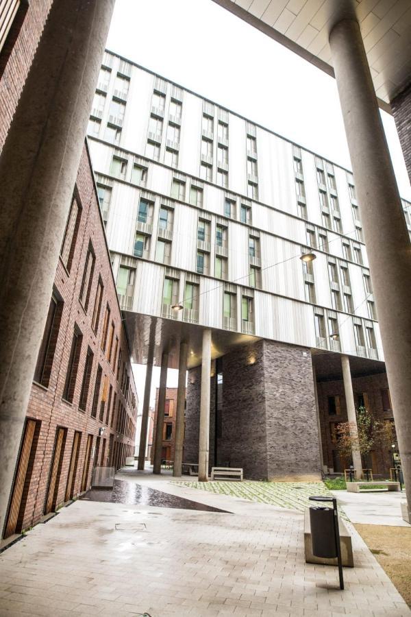 Paradise Village Coventry Exteriör bild